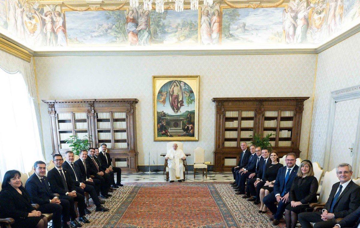 El Papa Francisco, junto a los representantes de las Ciudades Patrimonio.