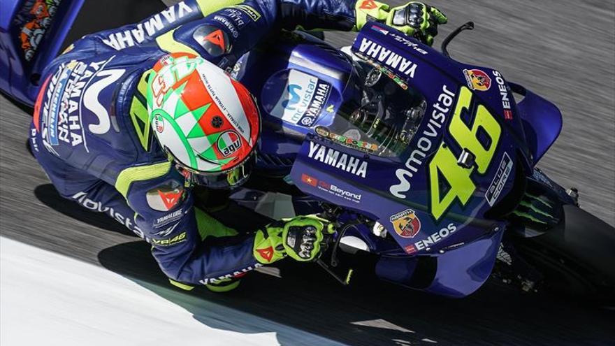 Una jauría de pilotos liderada por Márquez perseguirá a Rossi