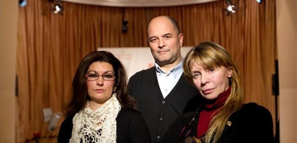 Juan Tarodo, entre Marina Tejada i Dolores Sabaniego. Juan Tarodo, entre Marina Tejada i Dolores Sabaniego.