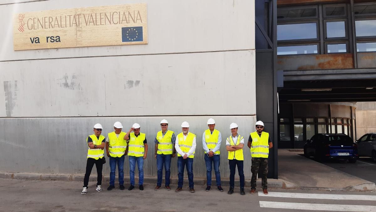 La visita a la planta de residuos de Villena con el presidente del Consorcio Crea.