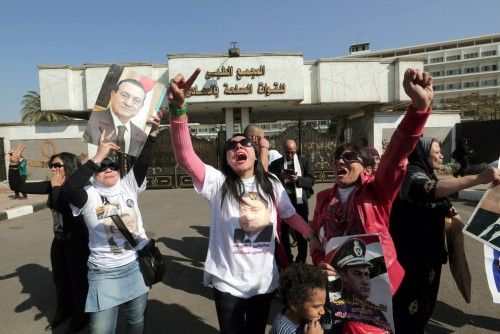 Los seguidores de Mubarak celebran su absolución