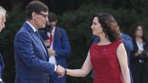 ¿Per què Illa busca el xoc amb Ayuso?
