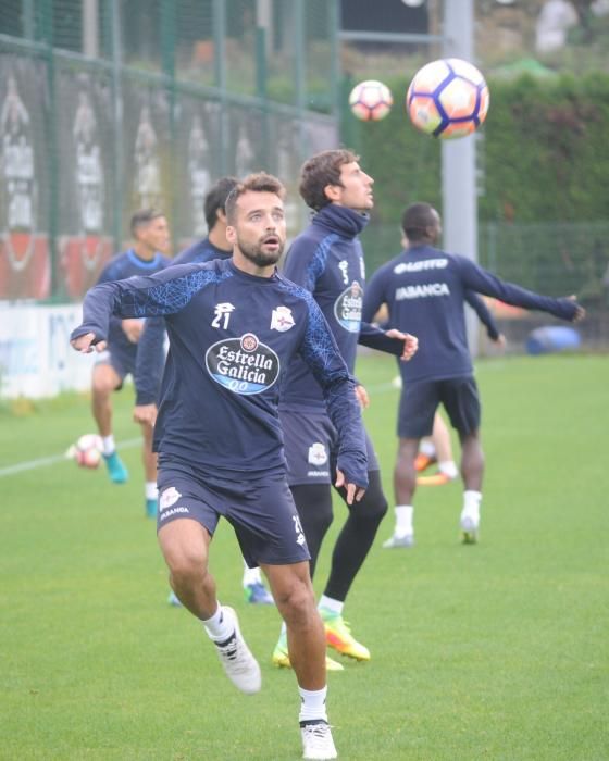 El Deportivo mantiene el planteamiento para el partido en el Camp Nou