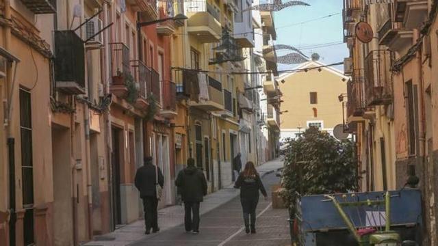 Calle del casco antiguo de Xixona, la localidad más pequeña de la provincia con título de ciudad.