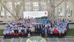 Los conductores del Consorcio Regional de Transportes de Madrid desplazados a Valencia fotografiados en Madrid.