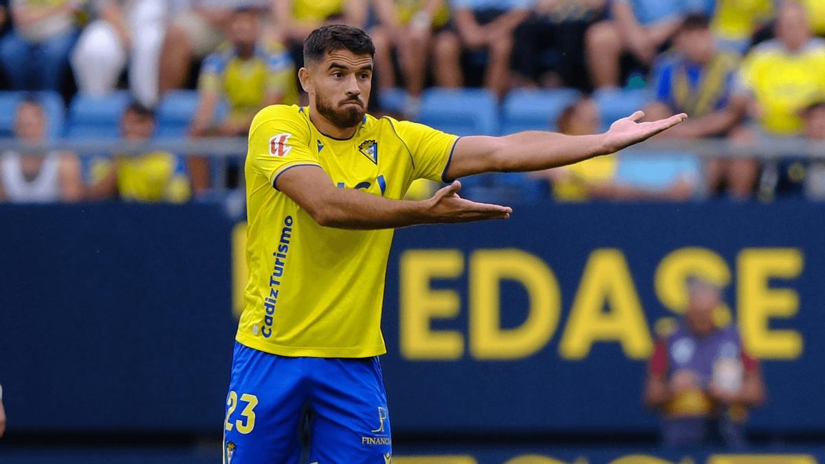 Álvaro García Pascual, delantero del Cádiz CF, en un encuentro de esta temporada.