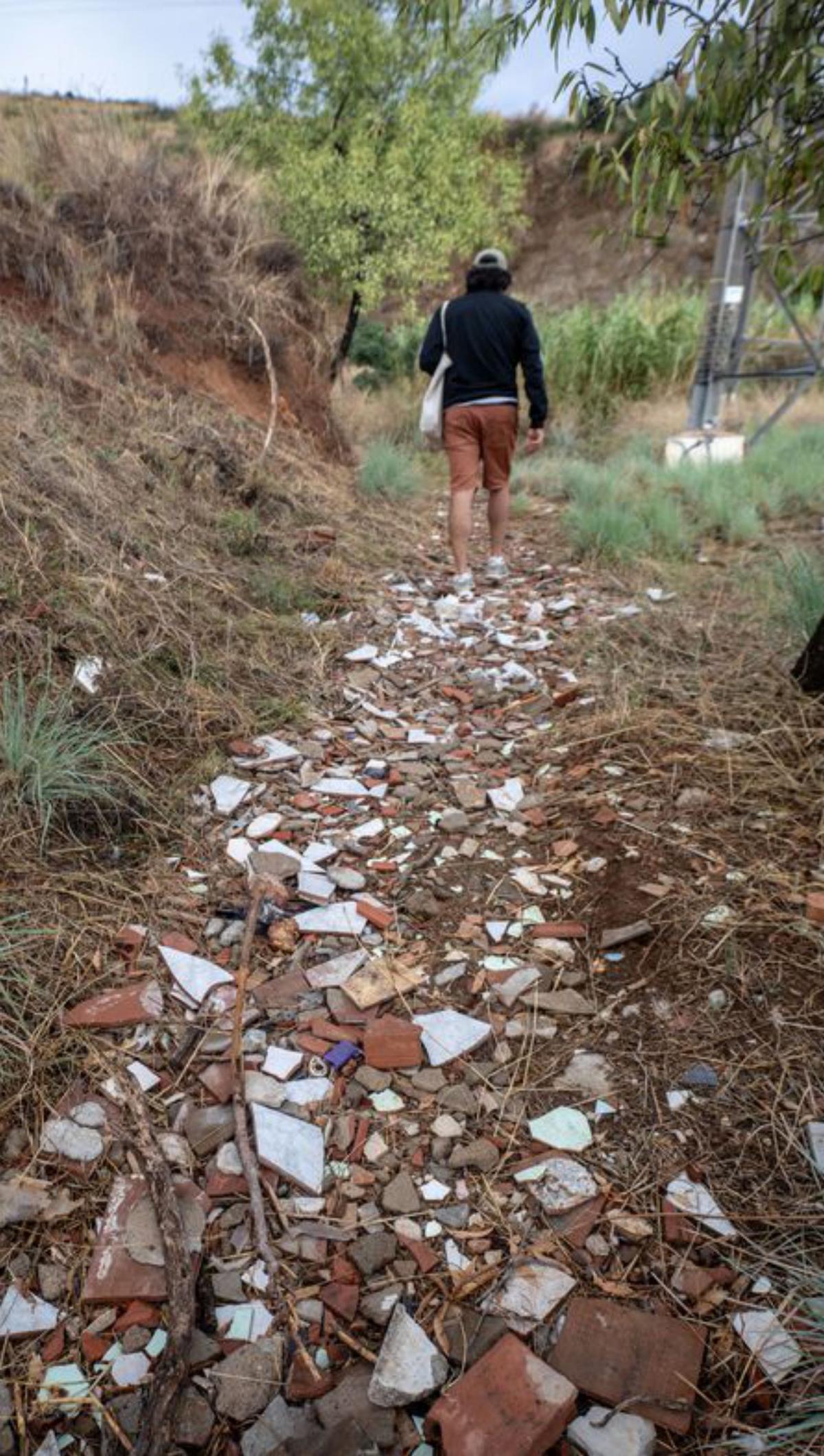 Els abocaments de deixalles als boscos de Barcelona es dupliquen en tres anys