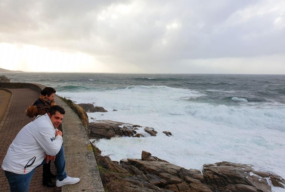 Imágenes tomadas la tarde de este miércoles desde Baiona