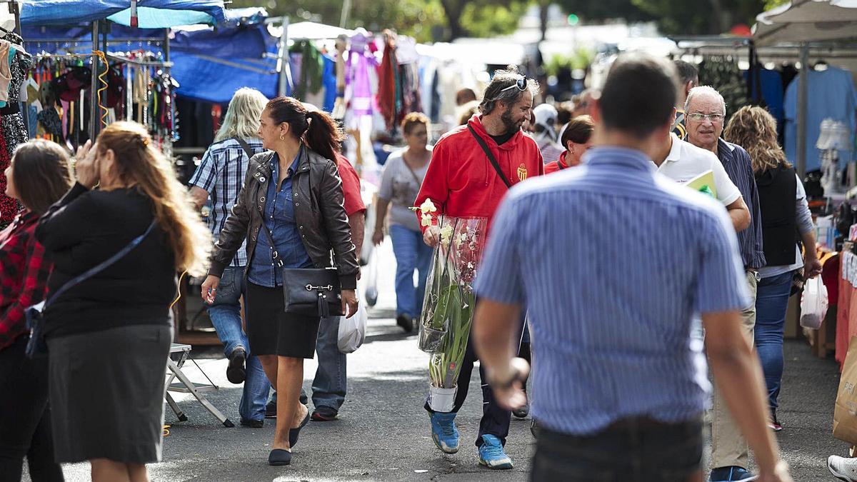 Rastro de Santa Cruz de Tenerife, antes de la pandemia del coronavirus Covid 19. | | CARSTEN W. LAURITSEN