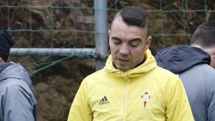 Iago Aspas, en el entrenamiento de ayer en A Madroa. // Alba Villar