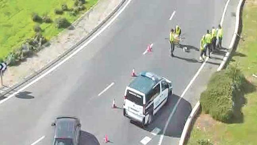 Un motorista, grave al sufrir una caída en la carretera de Valldemossa