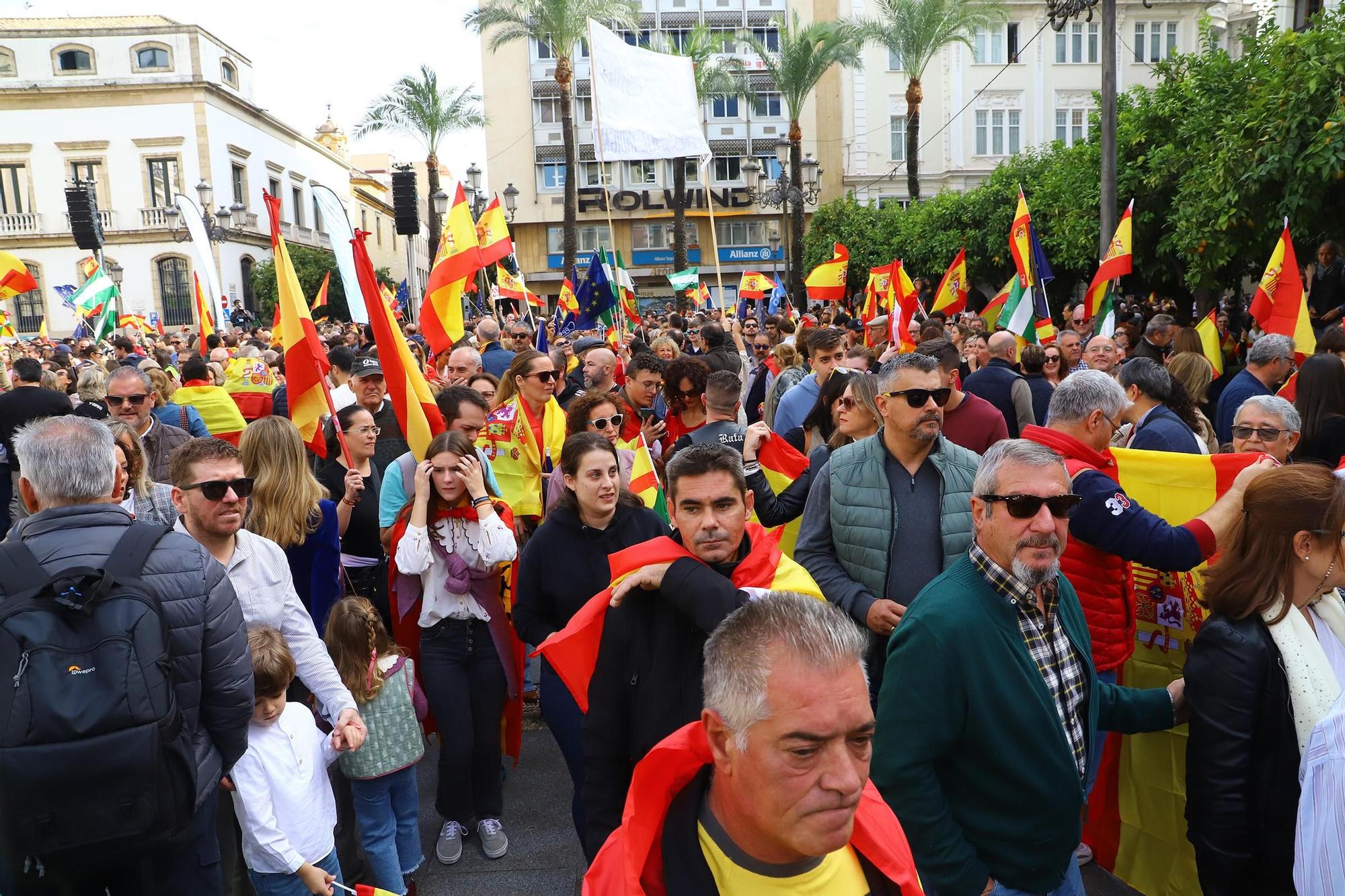 El PP de Córdoba congrega en Las Tendillas a miles de personas contra la amnistía