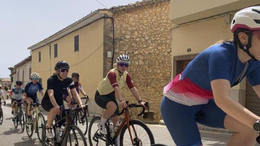 Quan pedalar col·lapsa les carreteres de la Serra de Tramuntana