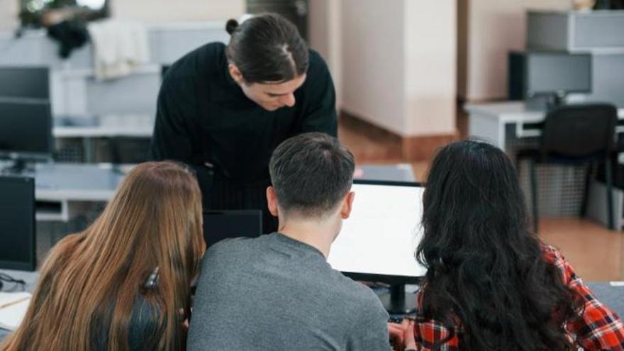 La formación para tu futuro empieza en los mejores centros de Avilés: descubre los ciclos y cursos para dar forma a tu vocación