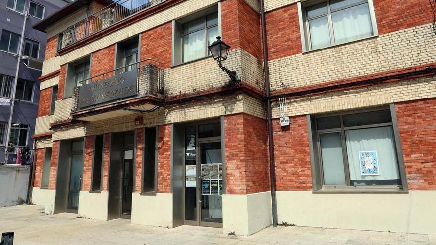 El Concello de Cambados quiere poner orden en la propiedad del edificio de A Xuventude
