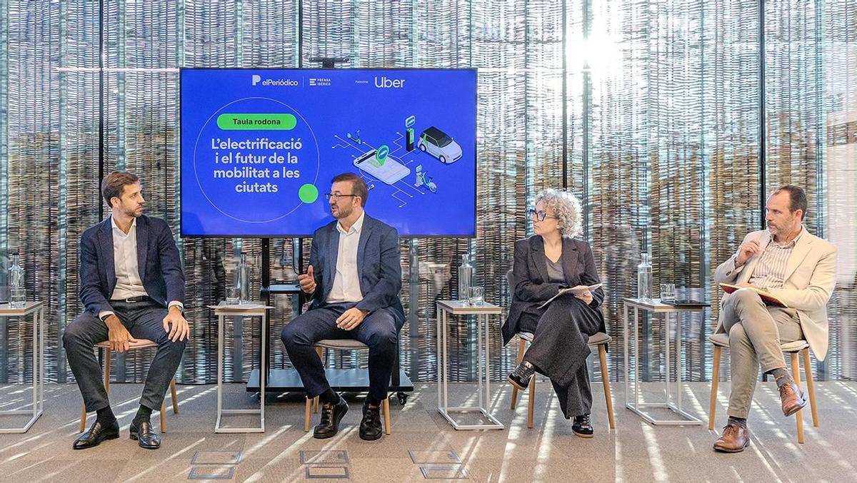 Los paricipantes de la mesa redonda que tuvo lugar en las instalaciones de EL PERIÓDICO.
