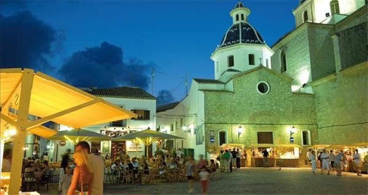 Plaza de la Iglesia en Altea.