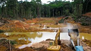 Explotación minera en la Amazonía