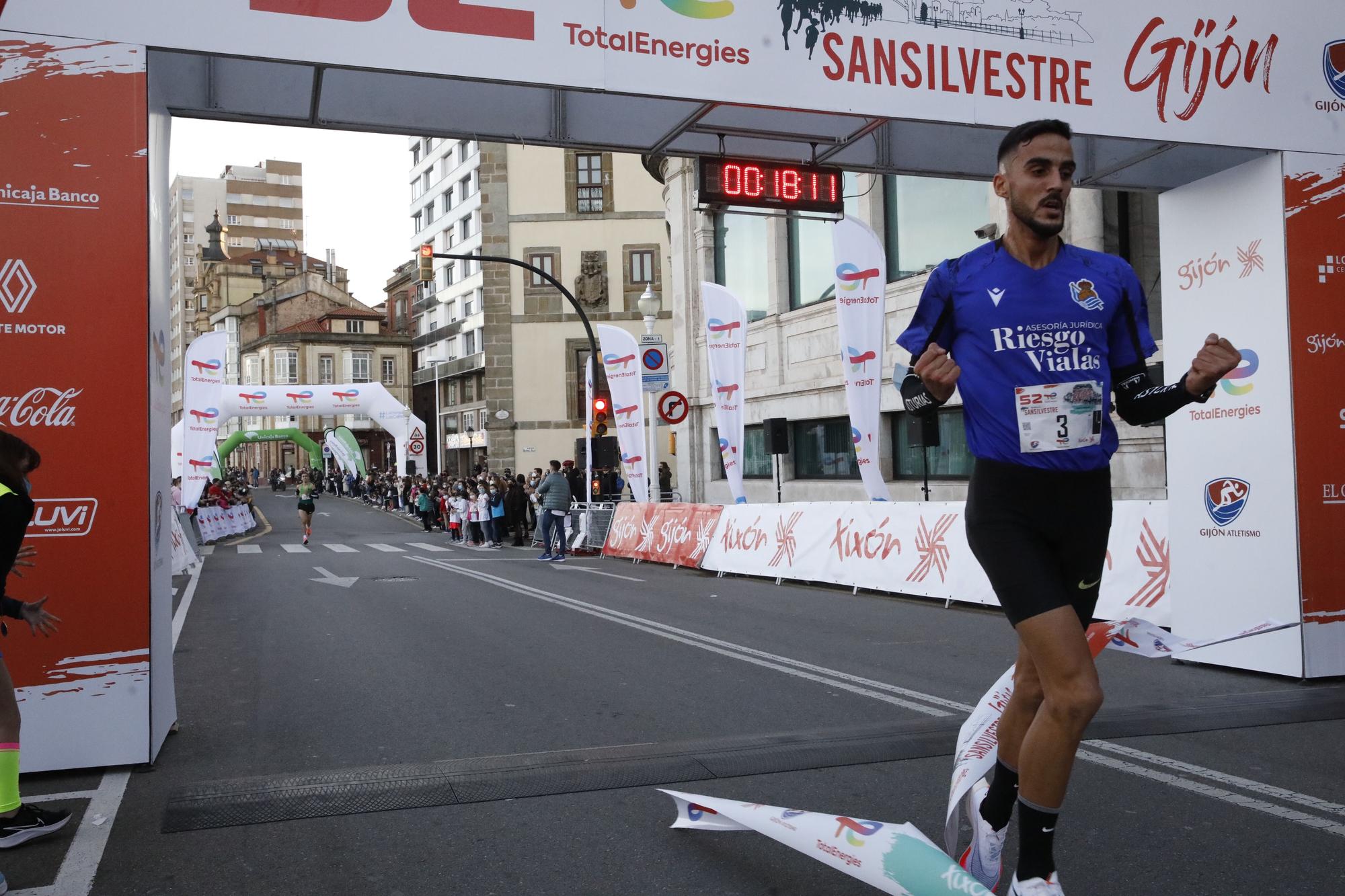 En imágenes: Así ha sido la victoria de Bakkali en la San Silvestre de Gijón