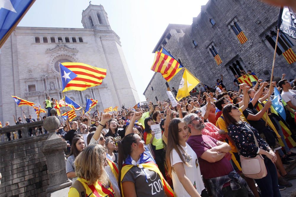 Estudiants, professors i personal de la UdG s''han manifestat a Girona