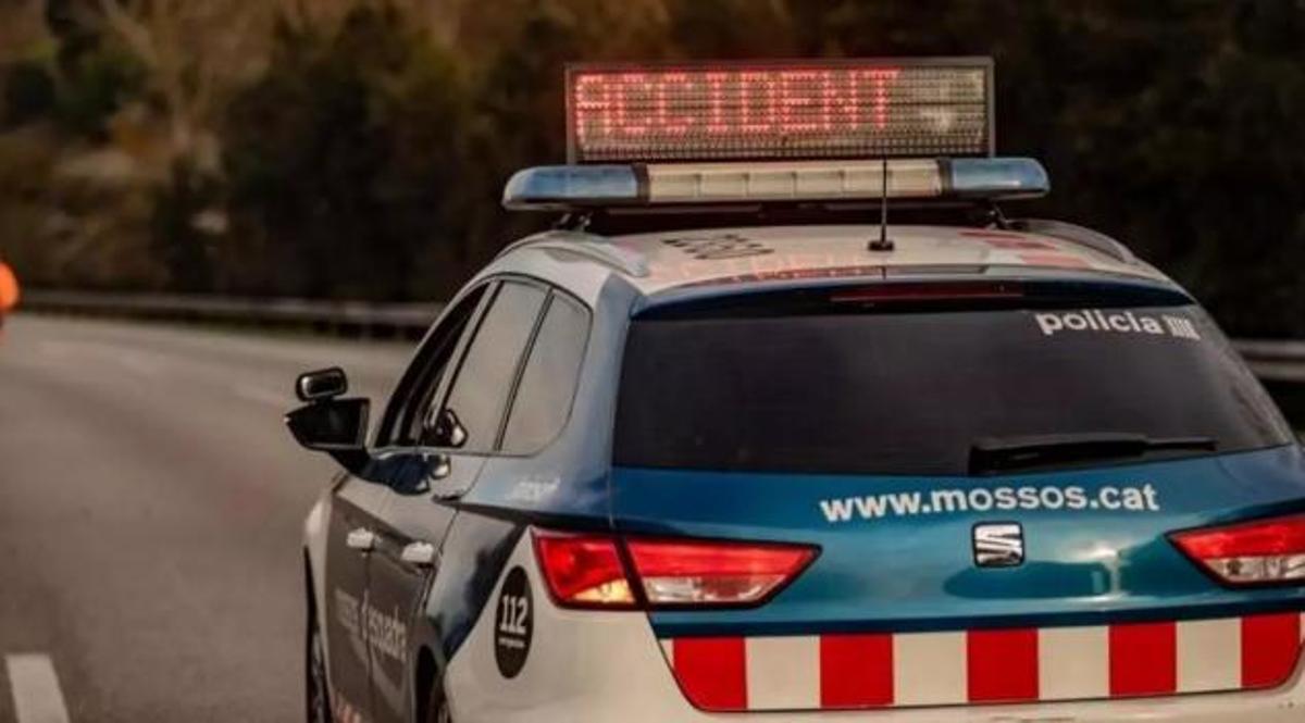Un cotxe dels Mossos en un accident