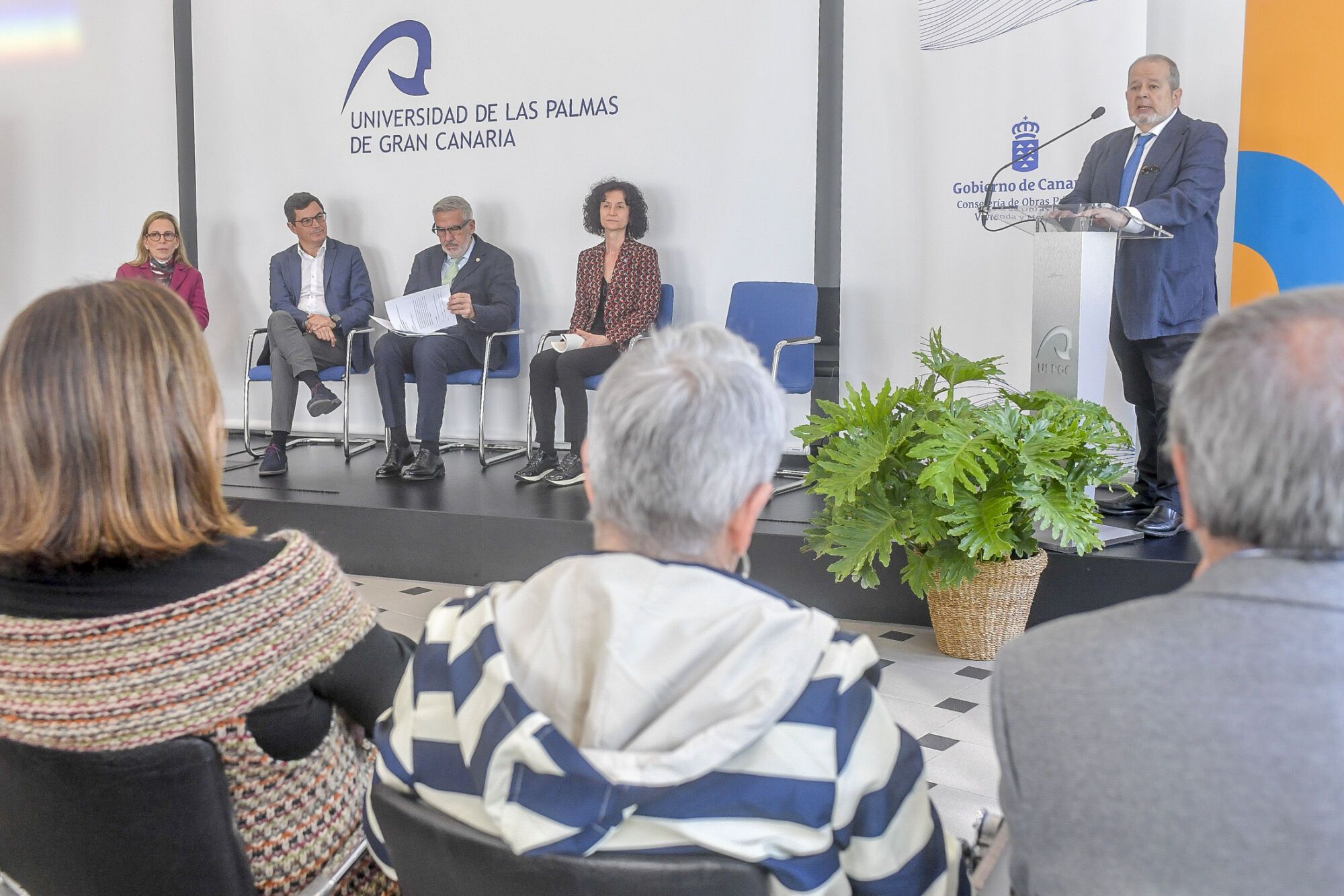 Colaboración entre las universidades canarias y Obras Públicas