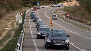 lainz42746498 imatge general de la marxa lenta de vehicles organitzada pel180401212552