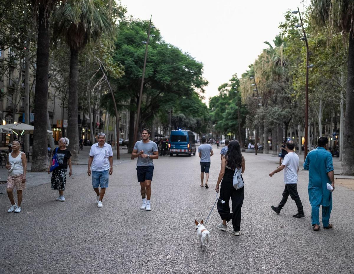 "Visc aquí i me’n vull anar corrents"