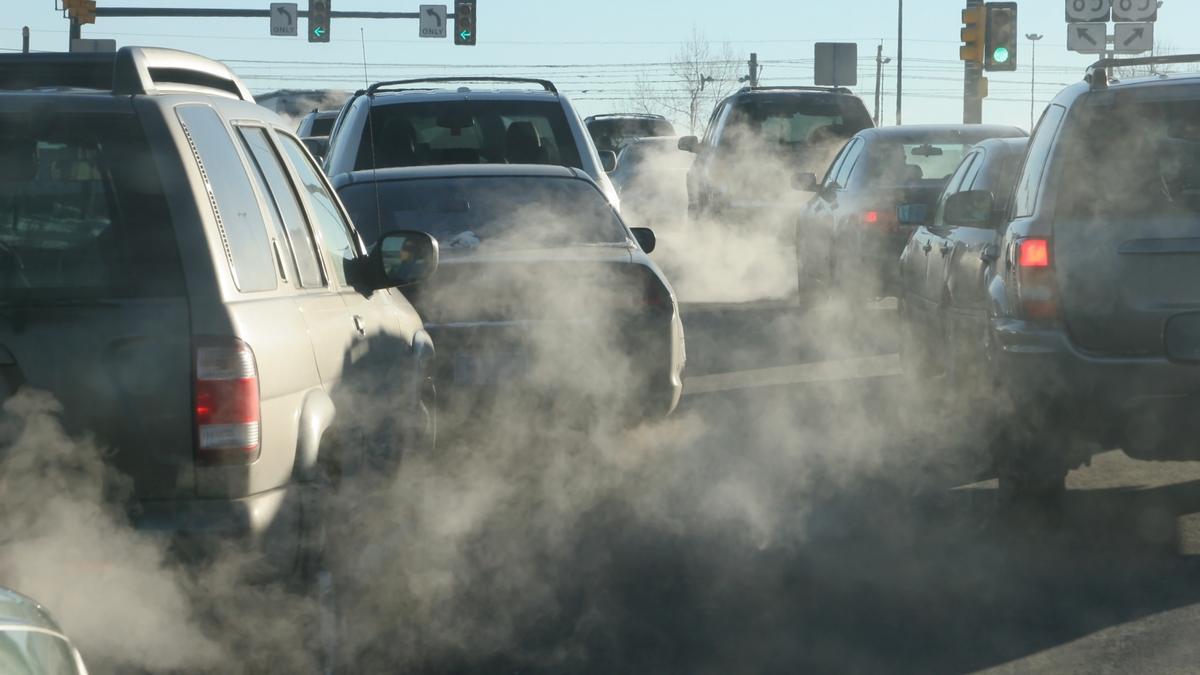 El tráfico, uno de los principales causantes de la contaminación del aire