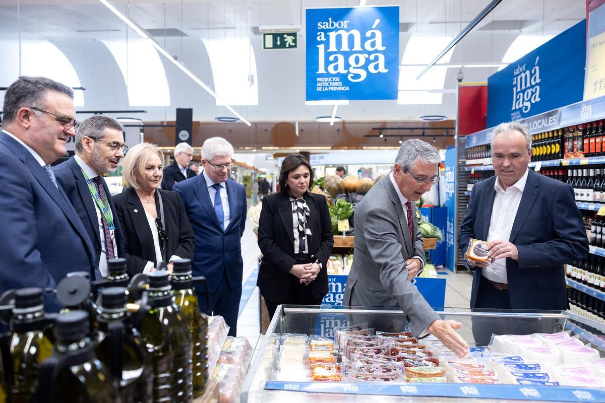 La campaña de Sabor a Málaga se ha presentado en el Carrefour de Torremolinos.