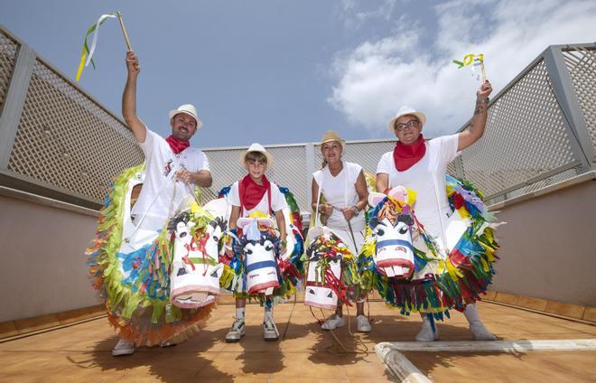 Los caballitos de fuego de la familia Domínguez