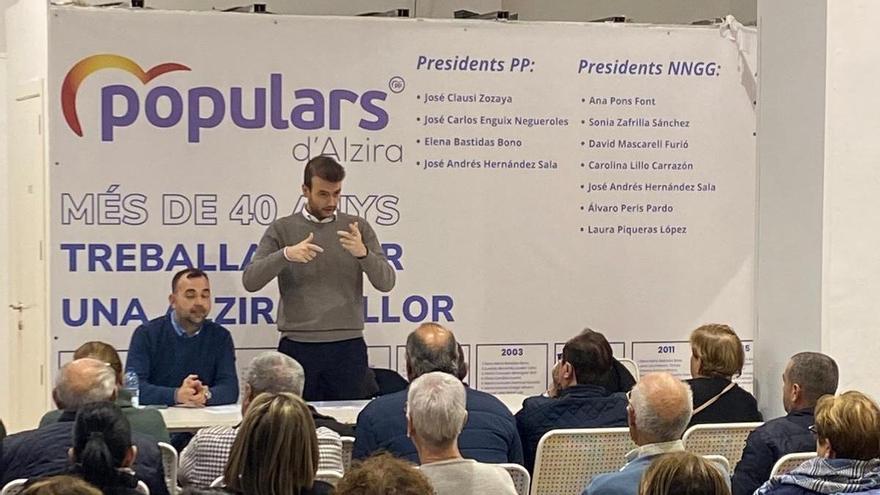 Cuatro de los cinco miembros del comité electoral del PP en Alzira dimiten por la &quot;falta de democracia interna&quot;