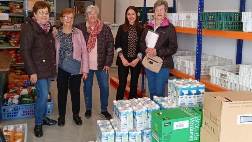L’Associació Tria fa una donació d’aliments a Creu Roja de Sant Joan de Vilatorrada per a famílies en situació de vulnerabilitat