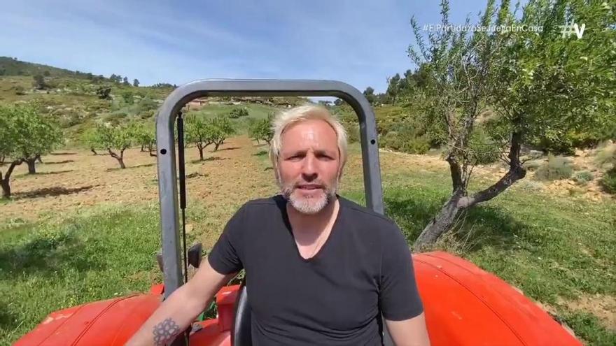 ¡Santi Cañizares cambia el coche de rallys por un tractor!