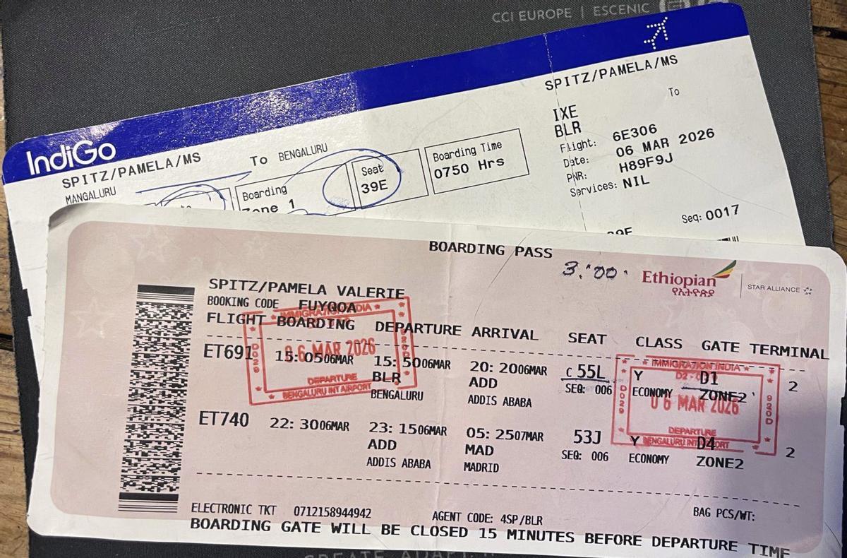 Las tarjetas de embarque del viaje.