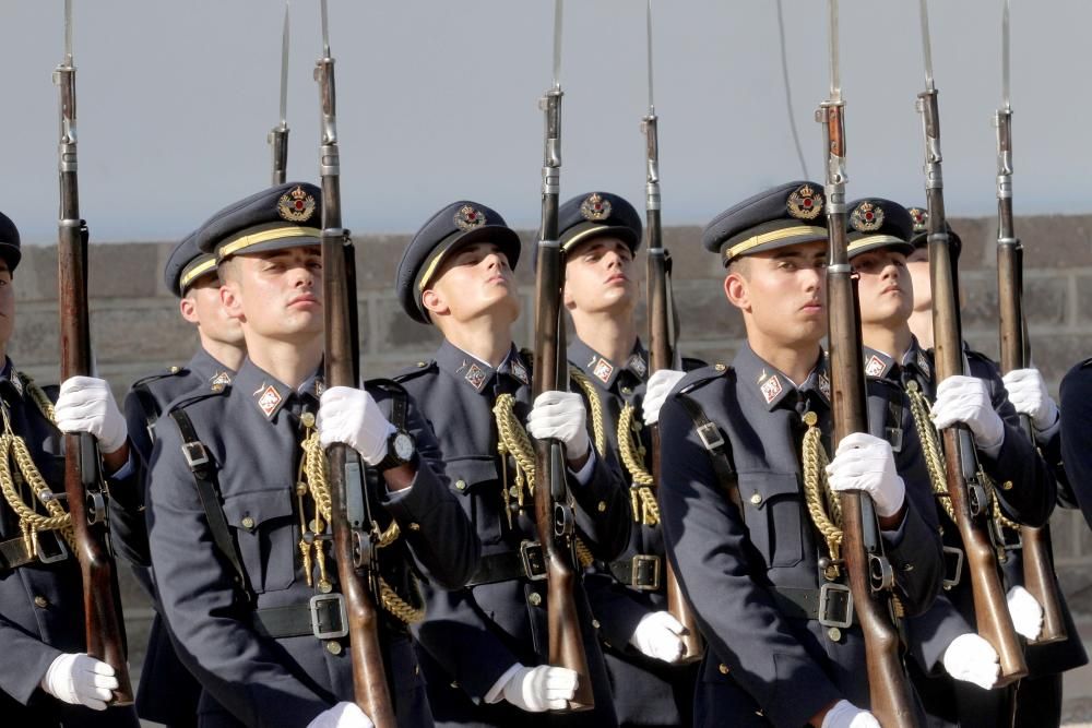 Jura de bandera de nuevos alumnos en la Academia General del Aire