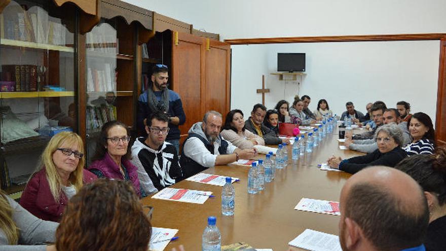 Encuentro con los colectivos para realizar sus demandas