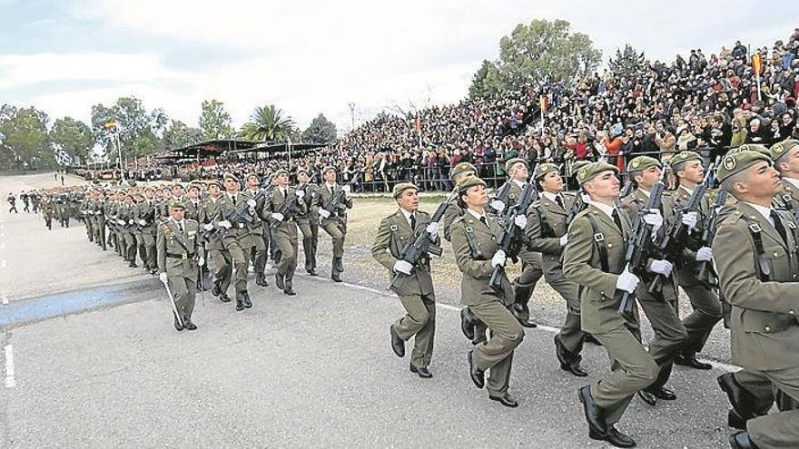 Jura de bandera de 610 soldados en santa ana