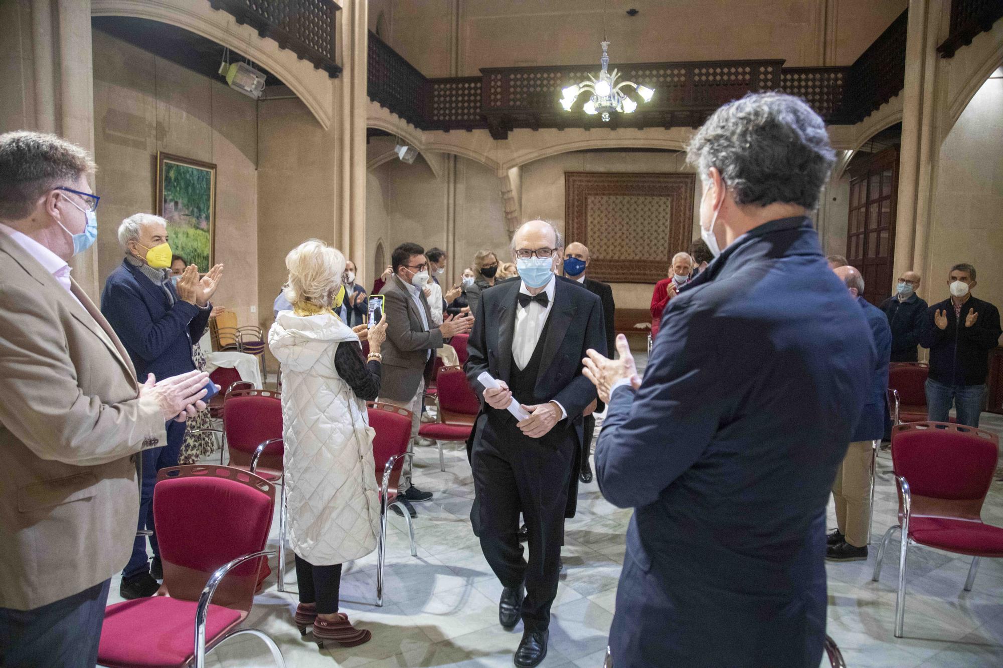 Oriol Bonnín, académico de honor de la Real Academia de Medicina