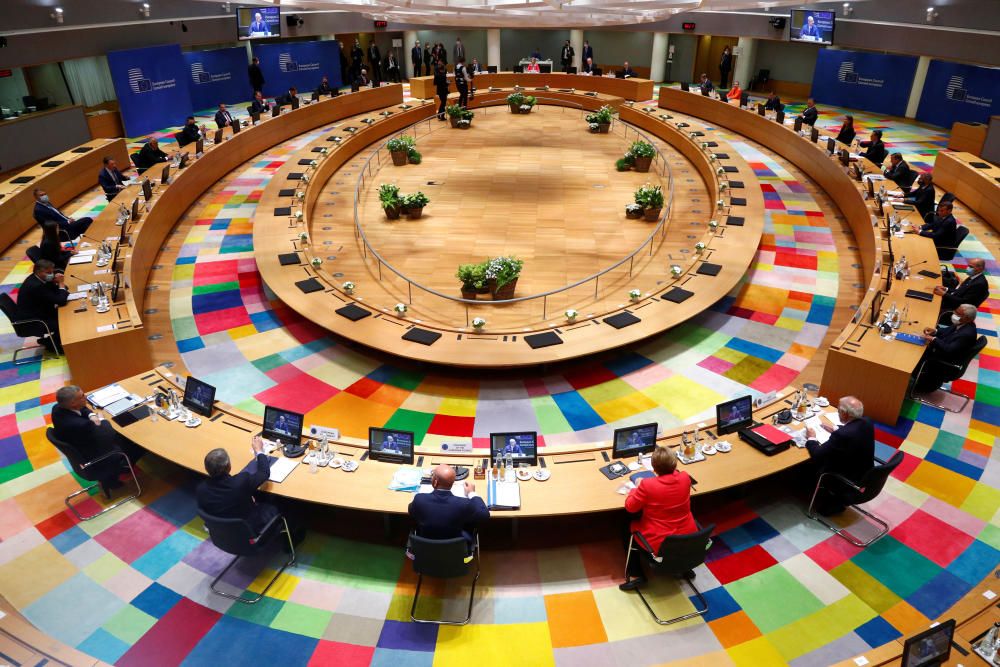 Los líderes europeos participan en el primer Consejo Europeo cara a cara desde el estallido de la pandemia. Foto: Reuters