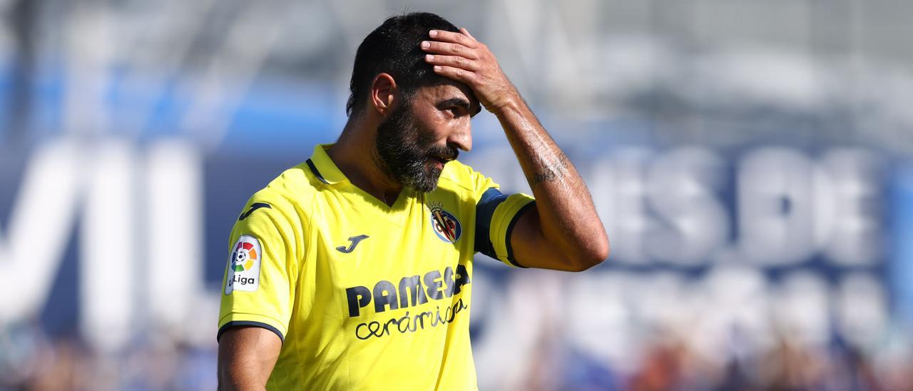 Raúl Albiol es baja en la Conference League con el Villarreal por molestias físicas.