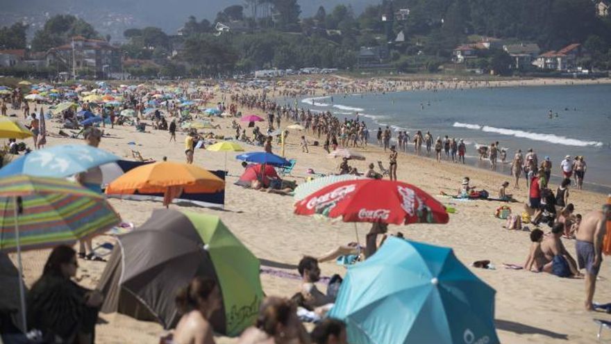 Un hombre de 72 años fallece en una playa de Nigrán