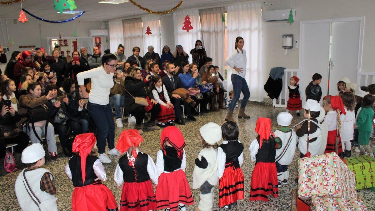 Sanidad veta las fiestas navideñas con público en centros educativos