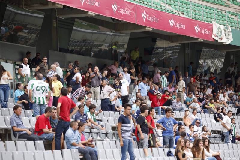 Victoria del Córdoba B ante el Sevilla en imágenes