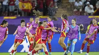 Patri, Aitana y Alexia: el "mejor centro del campo del mundo" que se entiende sin hablar