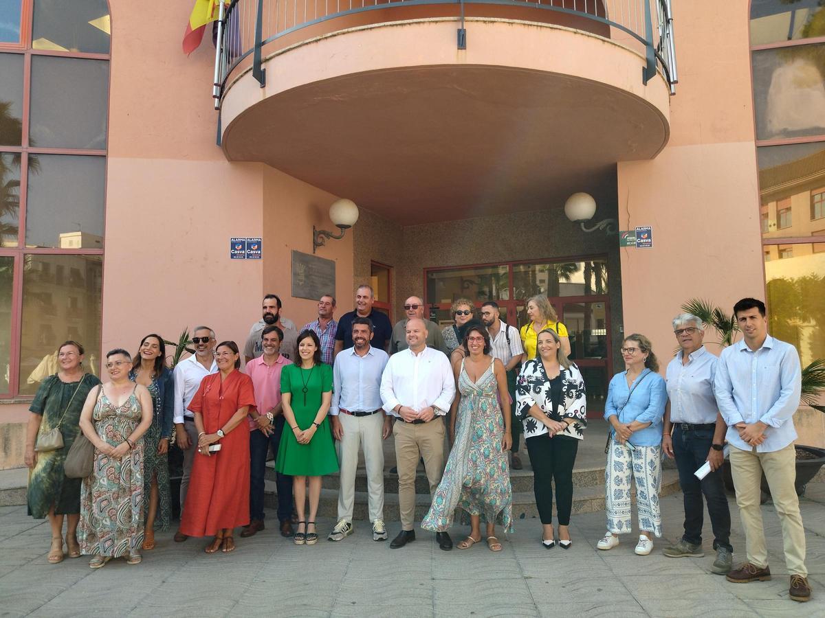 Mazón, junto a los concejales y agricultores de Teulada Moraira