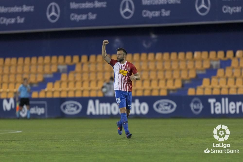 Partido de fútbol: Alcorcón-Sporting de Gijón