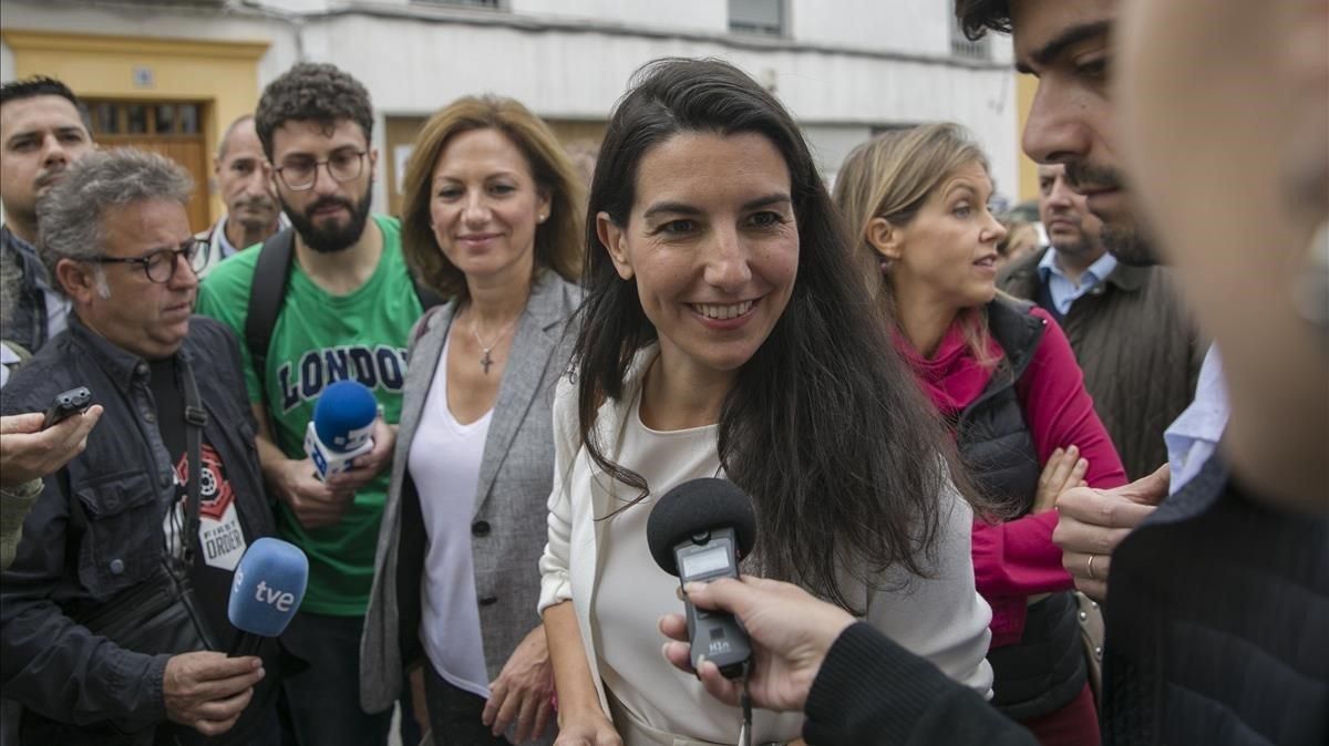 zentauroepp50741396 la presidenta de vox madrid roc o monasterio c atiende a 191104162608 zentauroepp50741396 la presidenta de vox madrid roc o monasterio c atiende a 191104162608