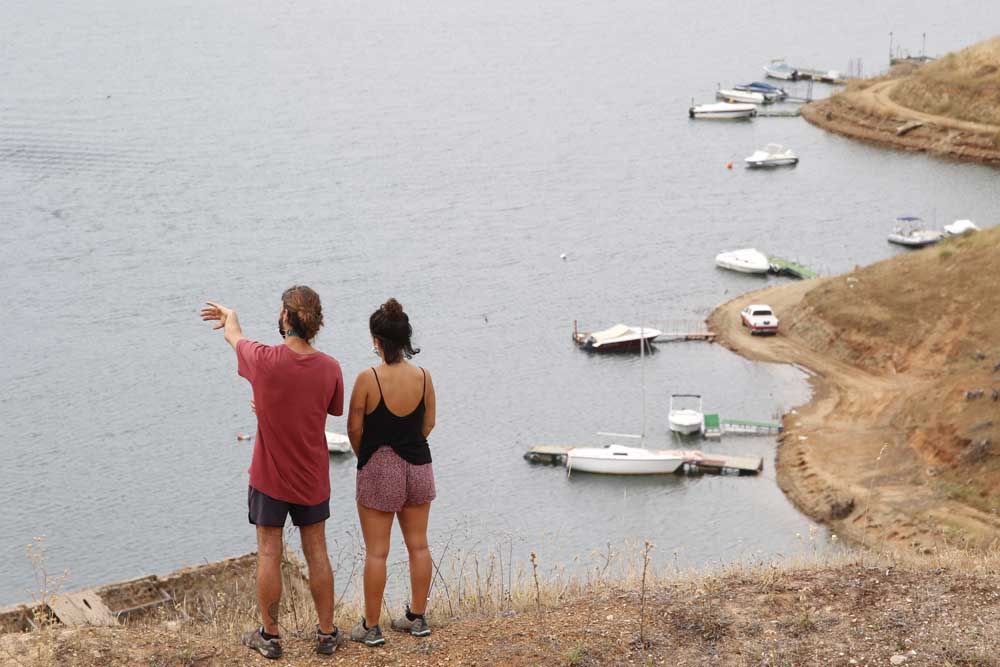 El pantano de La Breña se prepara para la temporada estival