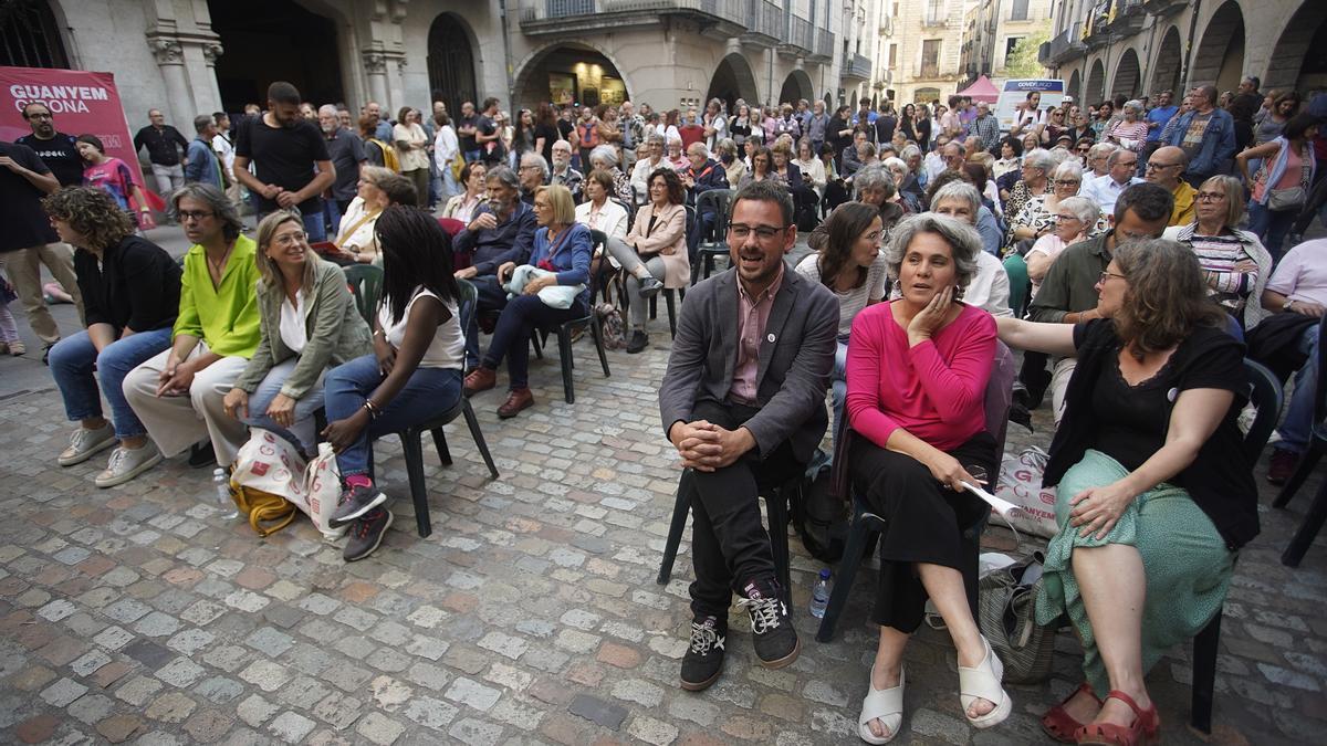 Lluc Salellas i Cristina Andreu en l&#039;acte de final de campanya de Guanyem Girona.